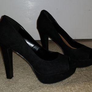 Black Swede Candies size 6 1/2 med Heels